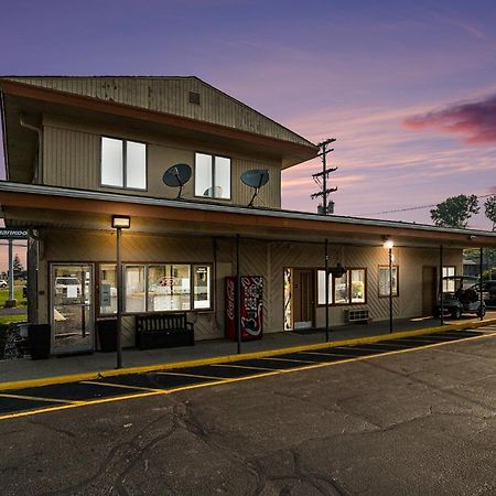 Great Lakes Inn & Suites Саут-Хейвен Экстерьер фото