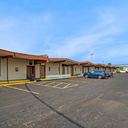 Great Lakes Inn & Suites Саут-Хейвен Экстерьер фото