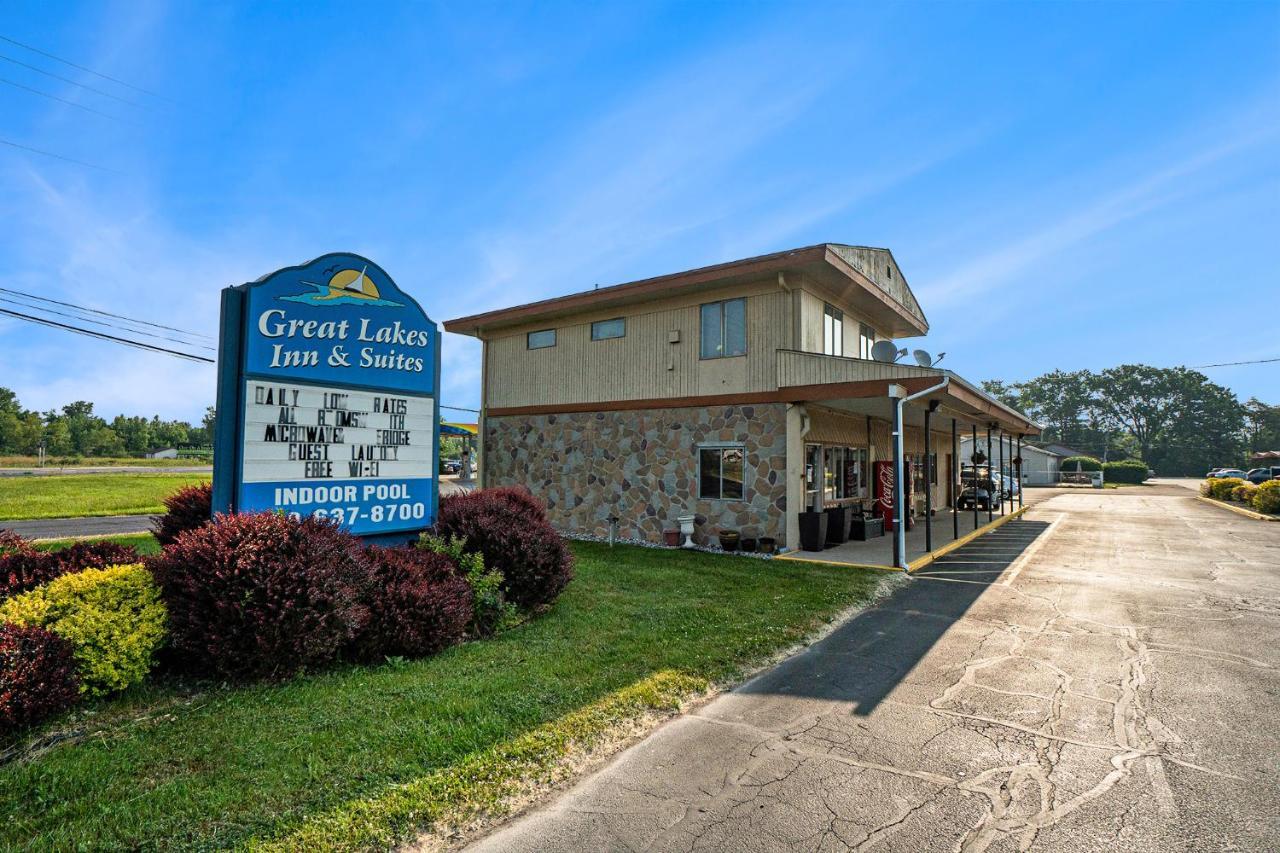 Great Lakes Inn & Suites Саут-Хейвен Экстерьер фото