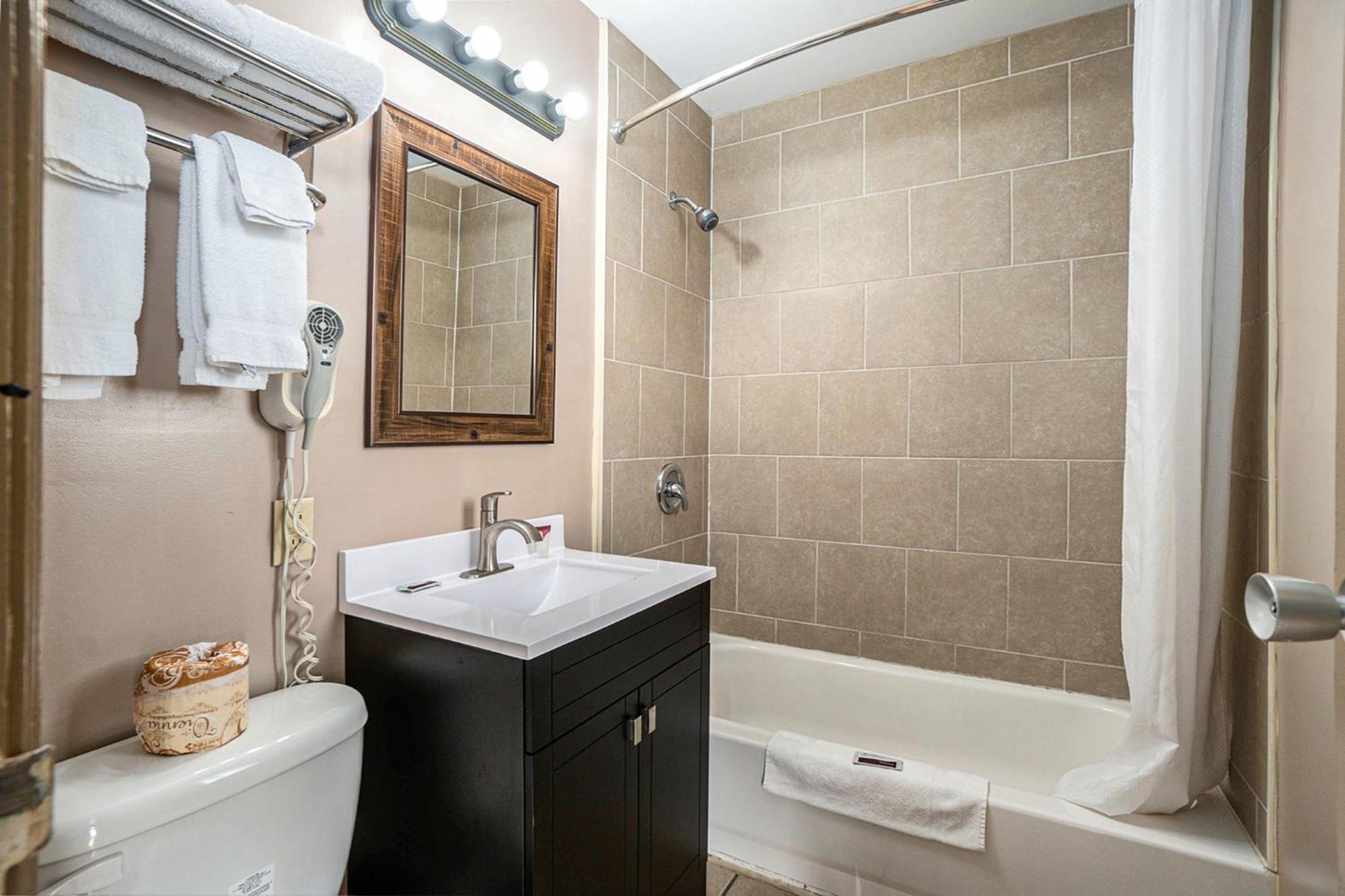 Great Lakes Inn & Suites Саут-Хейвен Номер фото
